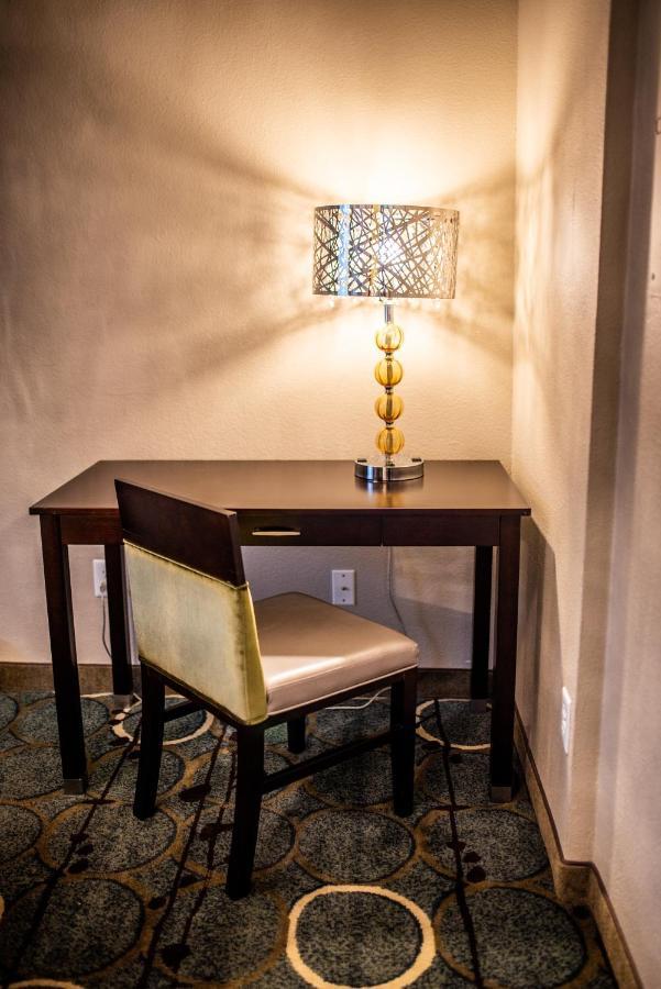 סאלידה Gateway Inn And Suites מראה חיצוני תמונה