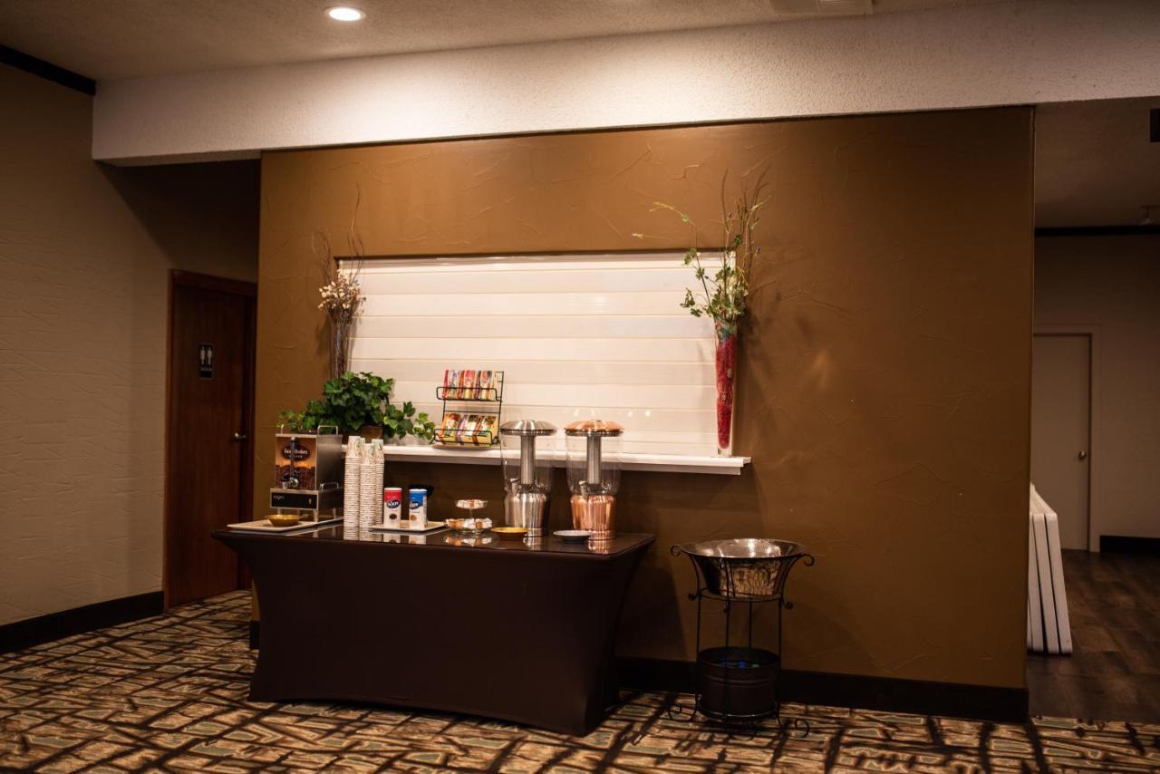 סאלידה Gateway Inn And Suites מראה חיצוני תמונה
