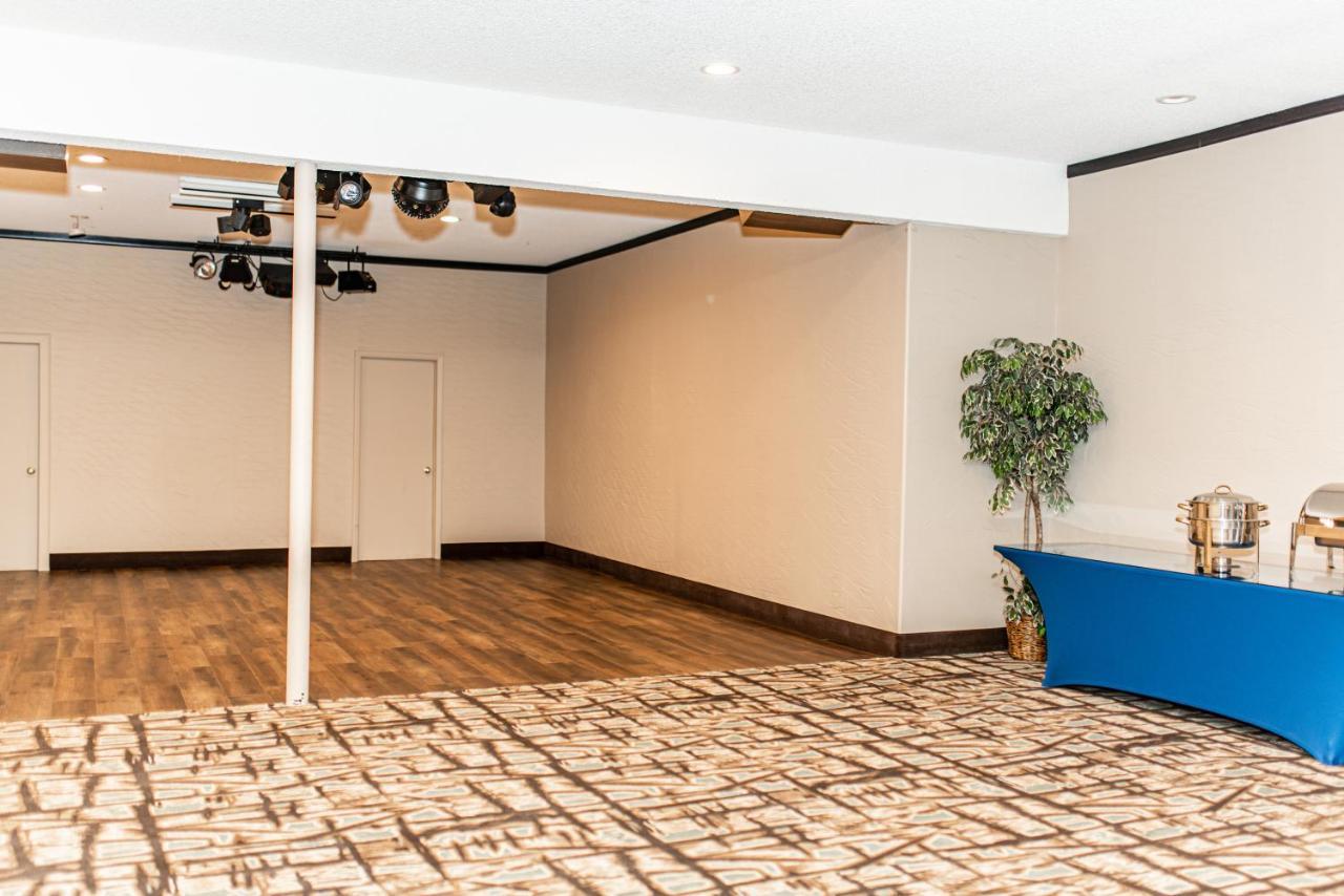 סאלידה Gateway Inn And Suites מראה חיצוני תמונה